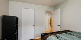 220 S Holly Street Gallery 15