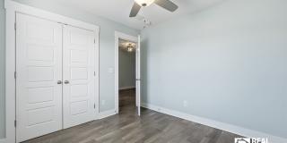 Oversized Kitchen + Prime Park Circle Location | 2BR Townhome Gallery 9