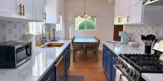 4879 Hartwick St Gallery 13