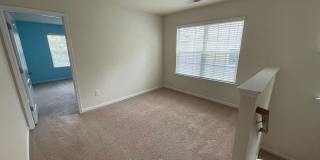 Room in 6 Bedroom Home at Agnew Dr Gallery 7