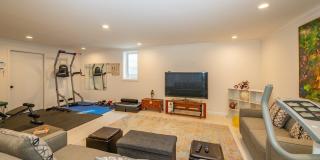 15 Pin Oak Lane Gallery 12