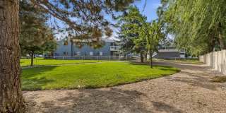 Rock Pointe Gallery 33