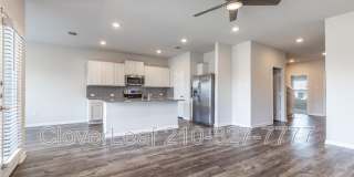 2126 Silver Maple Gallery 5