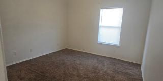 3-4 bedroom in Enchanted Hills! Gallery 9