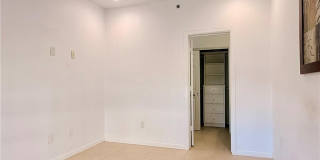 813 Travis Street Gallery 18