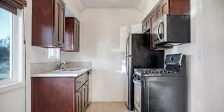 296 N Oakland Gallery 19