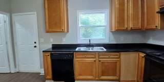 Amazing 3 Bedroom 2.5 Bath! Intown Living at a Price Below Market Off Street Parking Amazing 3 Bedroom 2.5 Bath! Intown Living at a Price Below Market Off Street Parking Gallery 14