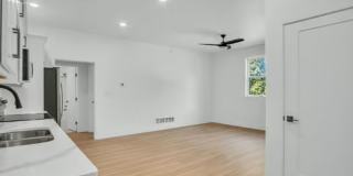 1309 N Bridge Street Gallery 43