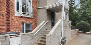 Room in 2 Bedroom Home at Donatello Ave Gallery 18
