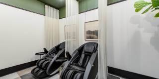 The Carolinian Gallery 27