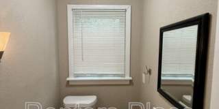 1815 North Boston Place Gallery 18