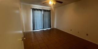 1550 W Knowles Avenue Gallery 8