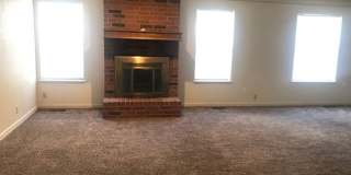 2 Masters - Lawn Care Provided - 3 bds/3 baths 2 Masters - Lawn Care Provided - 3 bds/3 baths Gallery 4