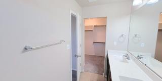 Beautiful 3-Bedroom Home in Tierra Oeste near Ladera/Unser. Refrigerated Air! Gallery 24