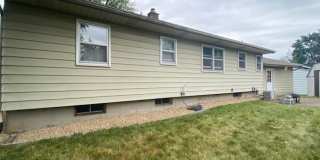 3 Bed 1.5 Bath home **Available May*** Gallery 13