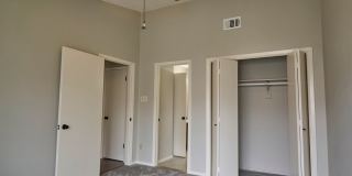 Adorable 2 bedroom townhome style Condo Gallery 16