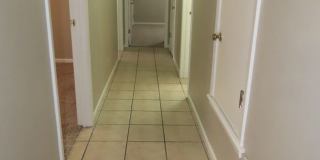South Tyler! 3 Bedroom, 2 Bath Duplex w/Garage Gallery 12