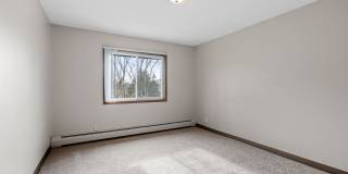 The Oaks of Lakeville Gallery 33