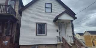 1943 N. 24th Place, Milwaukee - 3 Bedroom House Gallery 1