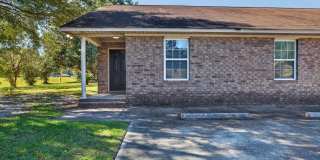 3 Bed 2 bath ready to move in ask about free rent!! Gallery 1