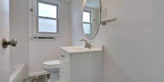 13 Swain Avenue Gallery 18
