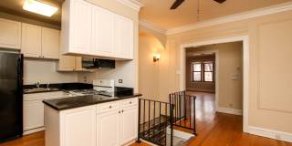 1623-25 W. Grace St. Gallery 8