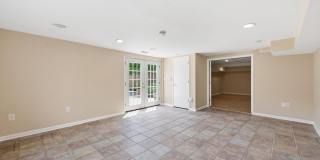 512 DENNIS Avenue Gallery 16