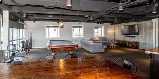 9 on Canal Gallery 19