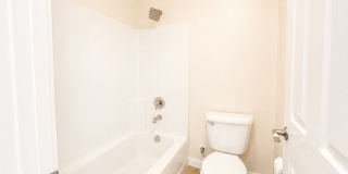 Spacious 5 (or 6) Bedroom House with attached ADU in Winchester for Rent Gallery 29