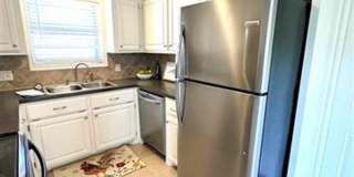 4810 NW Hoover- AVAILABLE NOW! 4810 NW Hoover- AVAILABLE NOW! Gallery 4