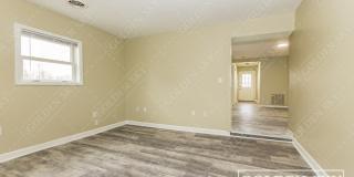 2109 South Hoyt Avenue Gallery 10