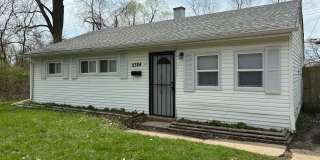 3 Bedroom Home with Fenced Backyard Gallery 1