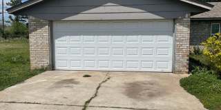 3BD Home needing some TLC!! Has Fenced in Backyard  a 2-Car Garage!! Gallery 1