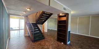 A Fabulous 3 Bedroom Townhome Centrally located. Gallery 6