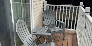 48 Strawberry Hill Ave Gallery 10