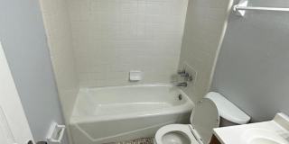 1625 W 26th St. Gallery 40