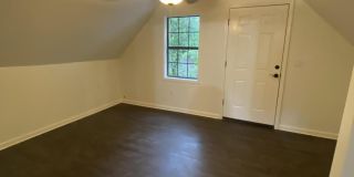 10 NE Racetrack Road Gallery 18