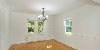 104 Sheridan Avenue Gallery 10
