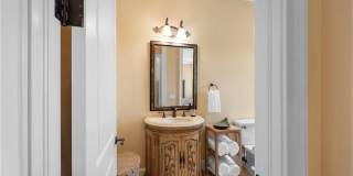 130 SE Bella Strano Gallery 49