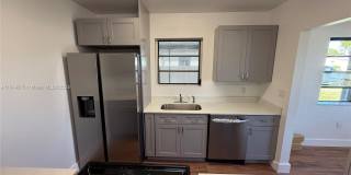 1430 NW 176th Ter Gallery 7