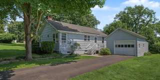 37 Beach Avenue Gallery 1