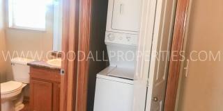 2 Bedroom, 2.5 Bath Townhome in Urbandale with an attached two car garage. Gallery 9