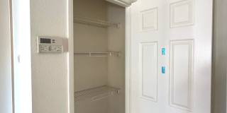 3bd/3ba Town Home In A Quiet Gated Housing Community! A Must See! Gallery 9