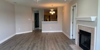 2BR Waterfront Condo in Davidson. Enjoy Beautiful Year Round Lake Views! Gallery 7