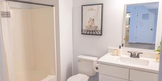 Elevate Apartments at Hawkeye - Student Housing Gallery 19