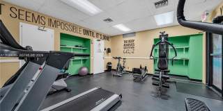 3475 N Country Club Dr Gallery 21