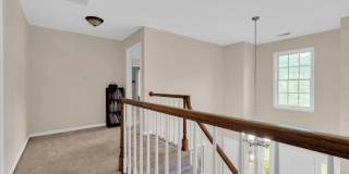 7707 LAKE GLEN Drive Gallery 37
