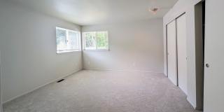 North Bothell 3 bdrm Townhome with private fenced yard Gallery 9