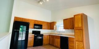 Great 3 Bed 2 Bath House with Garage!! Gallery 6