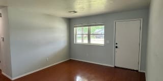 Cute 3 bed, 1 Bath in Central Edmond Gallery 4